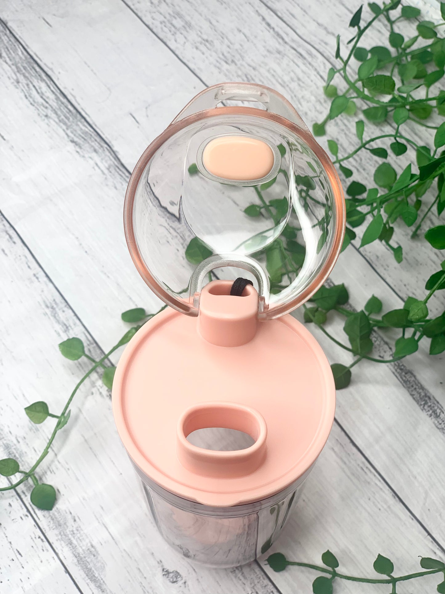 400ml Strap Shaker Bottle Protein Sport Fitness with Shaker with strainer pink