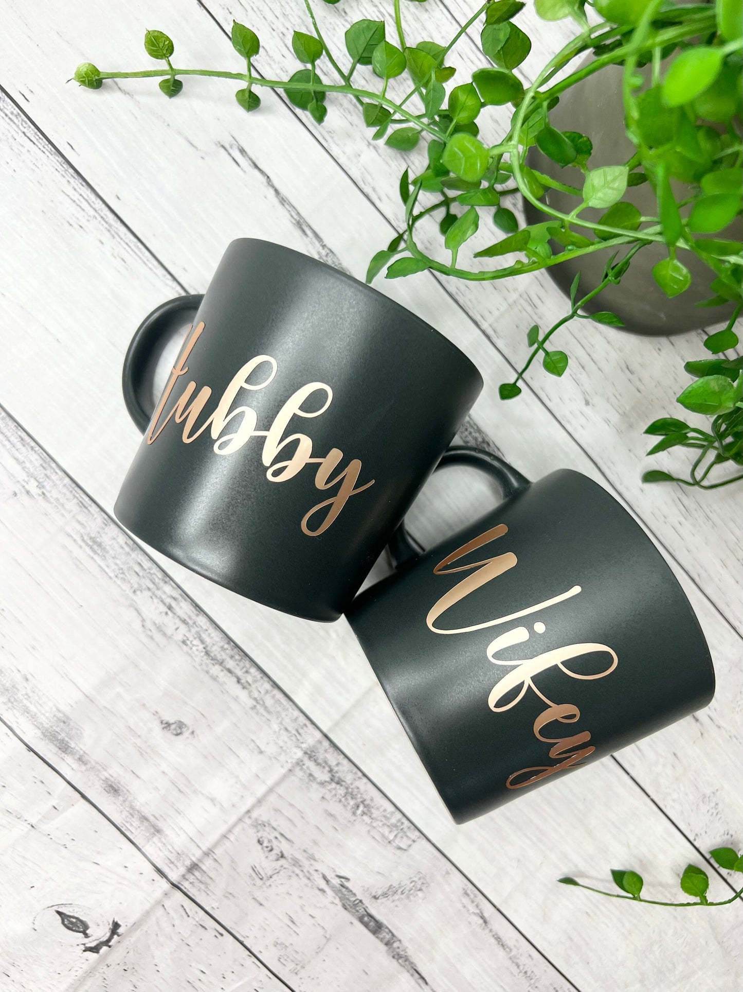 Hubby and wifey 300ml mug couple set with rose gold matte writing