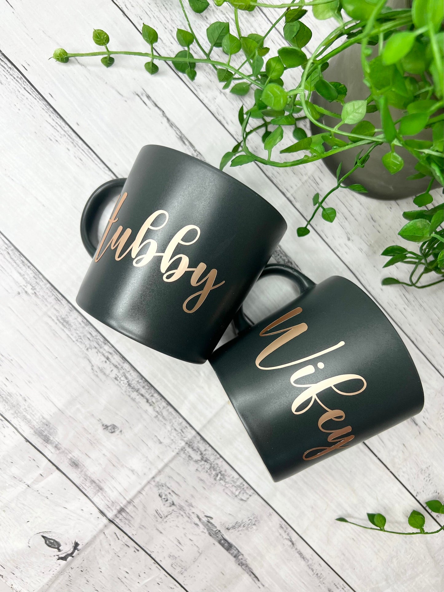 Hubby and wifey 300ml mug couple set with rose gold matte writing