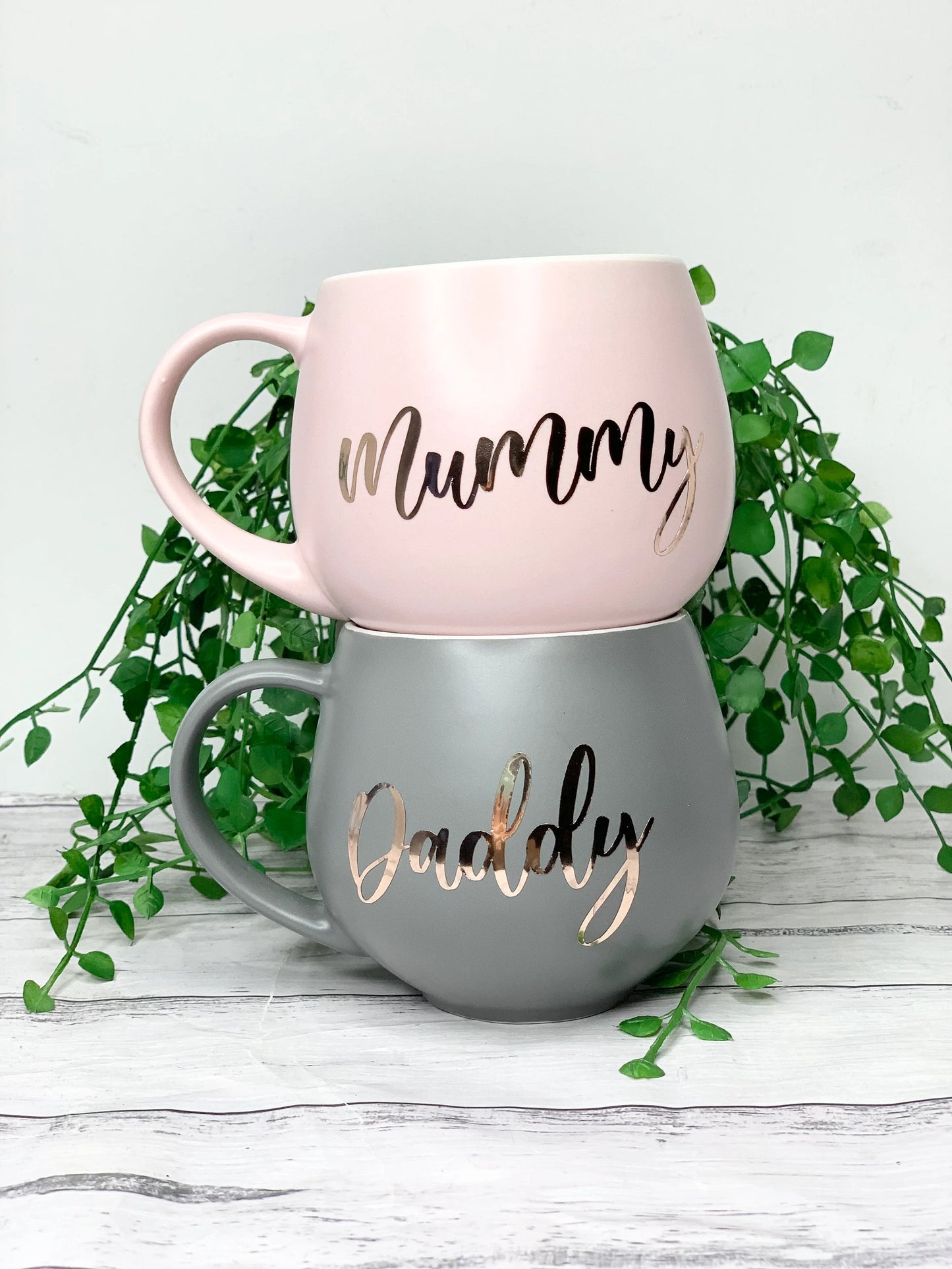 Mummy and Daddy Pink and Charcoal Hug mugs set 450ml