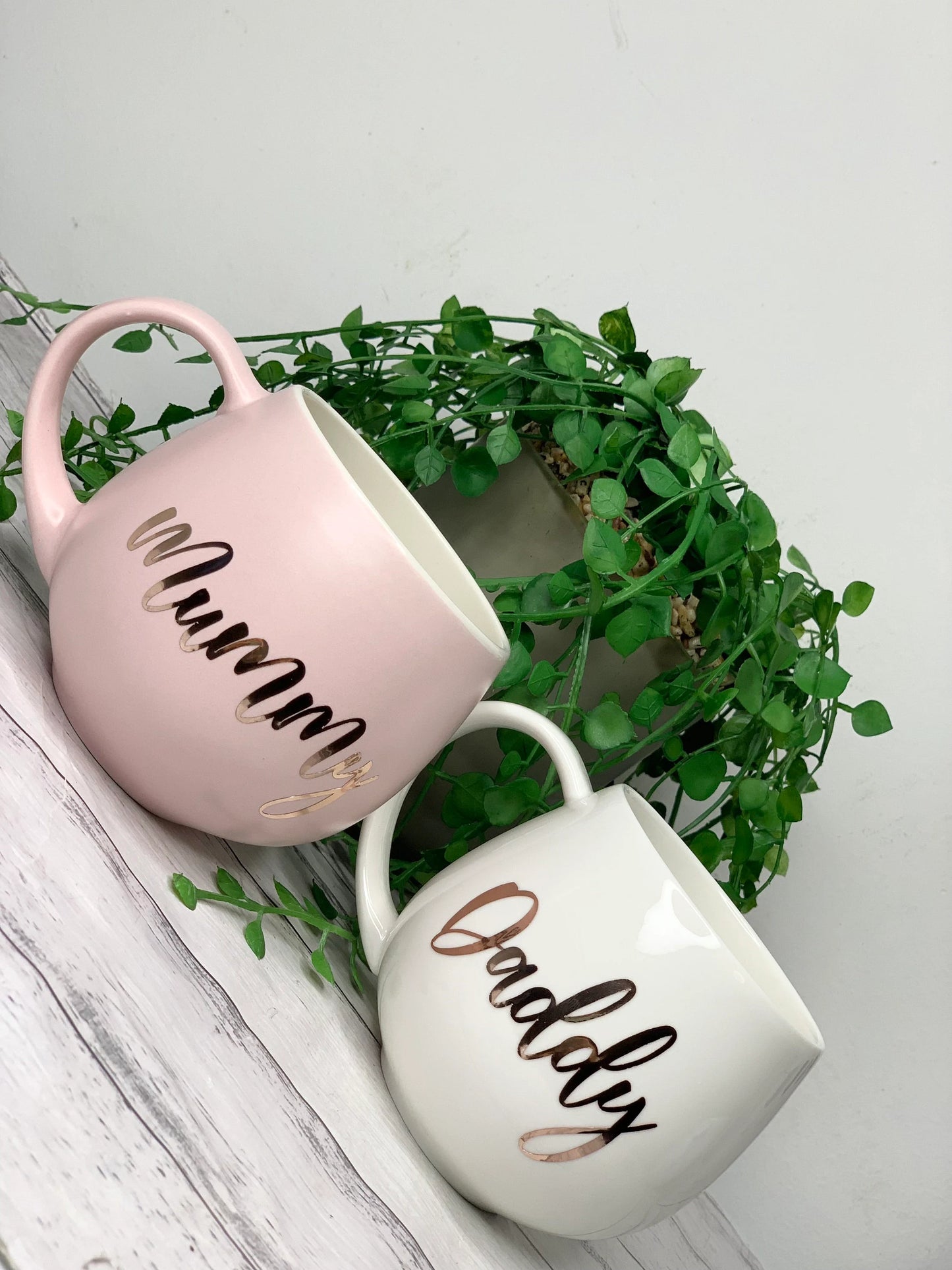 Mummy and Daddy Pink and white Couple Hug mug set 450ml