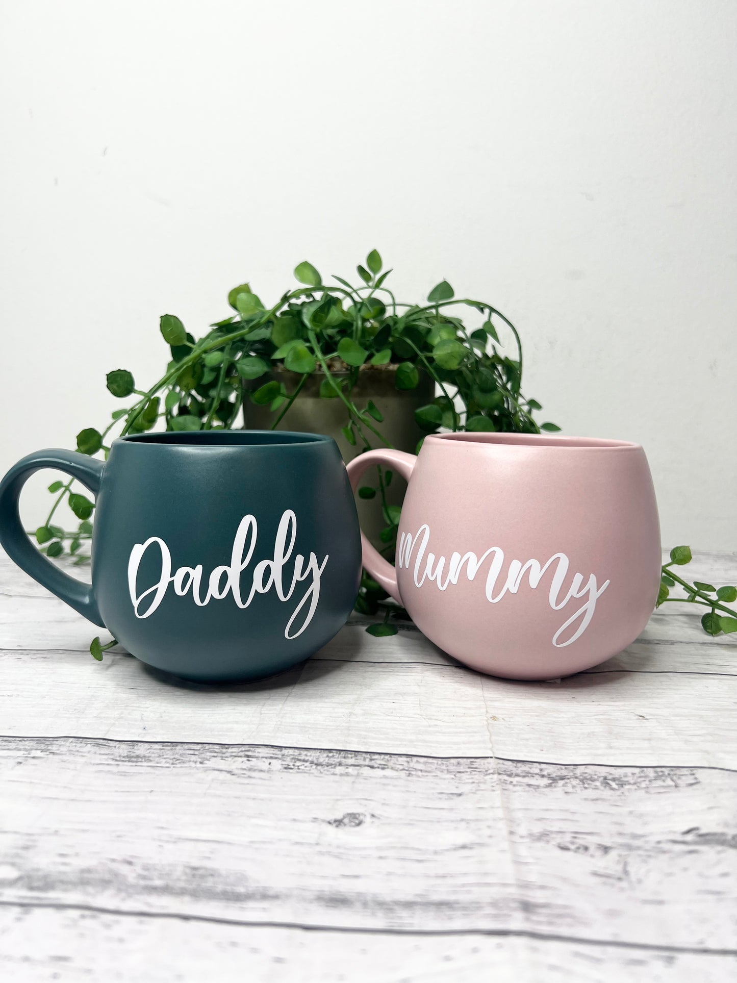 Mummy and Daddy Teal and Pink  Couple Hug mug set 450ml