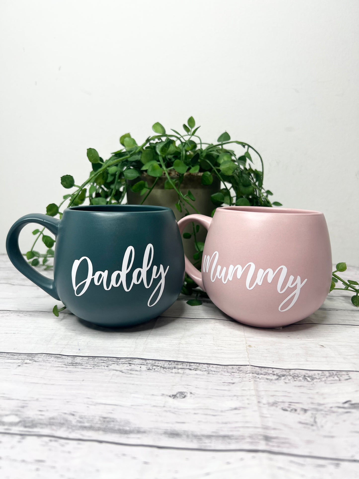 Mummy and Daddy Teal and Pink  Couple Hug mug set 450ml