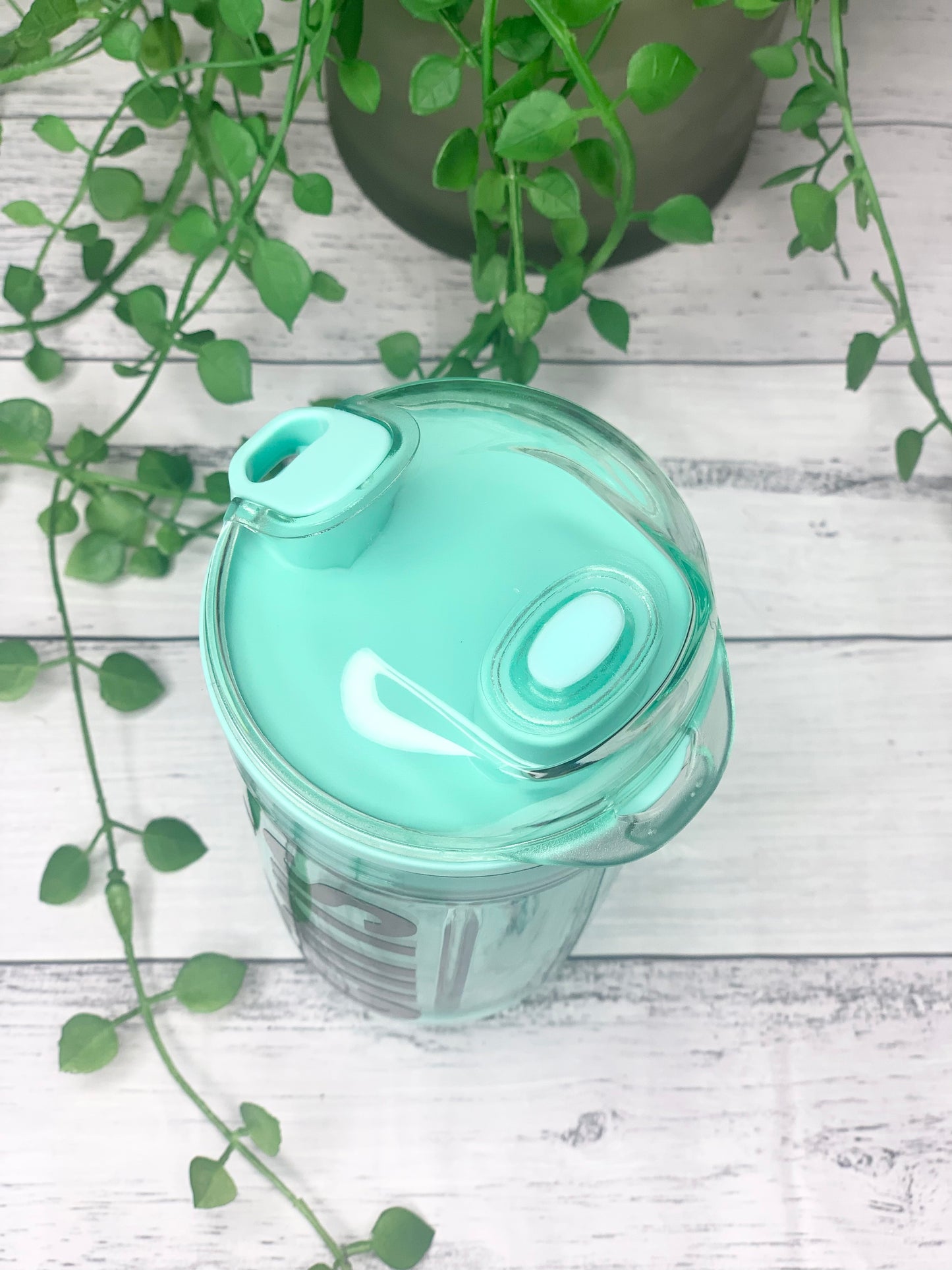 Green 400ml Strap Shaker Bottle Protein Sport Fitness with Shaker with strainer and straps
