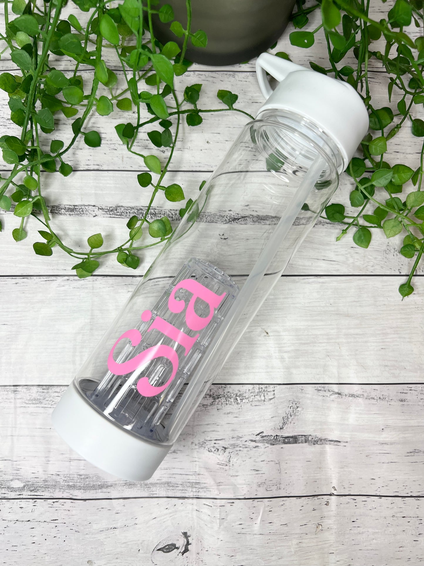 700ml water drink bottle with flip straw with infuser inside