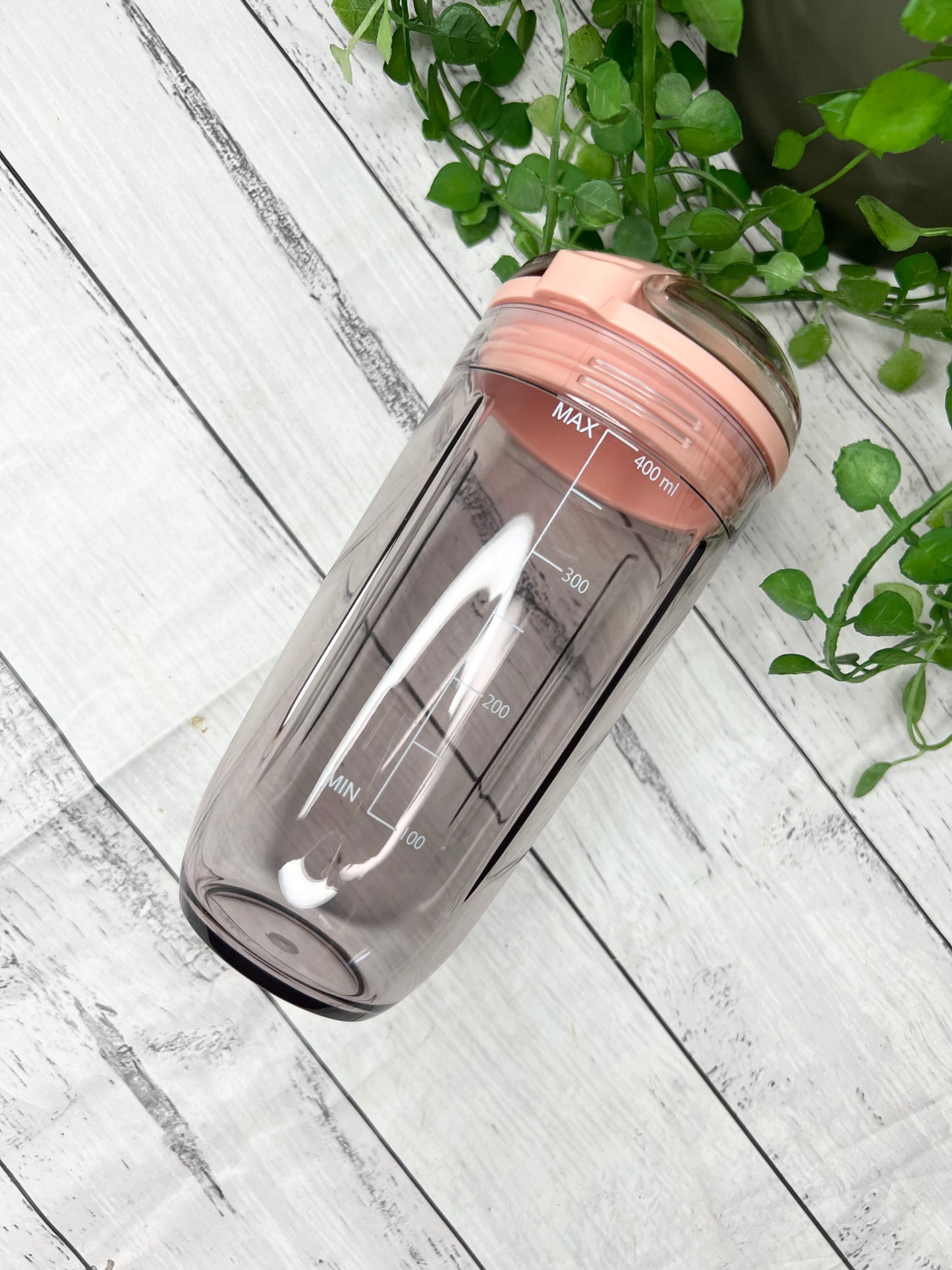 400ml Strap Shaker Bottle Protein Sport Fitness with Shaker with strainer pink
