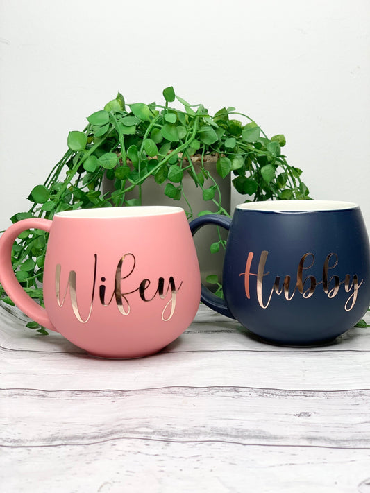 Hubby and wifey Coral and Navy Hug mug set 450ml