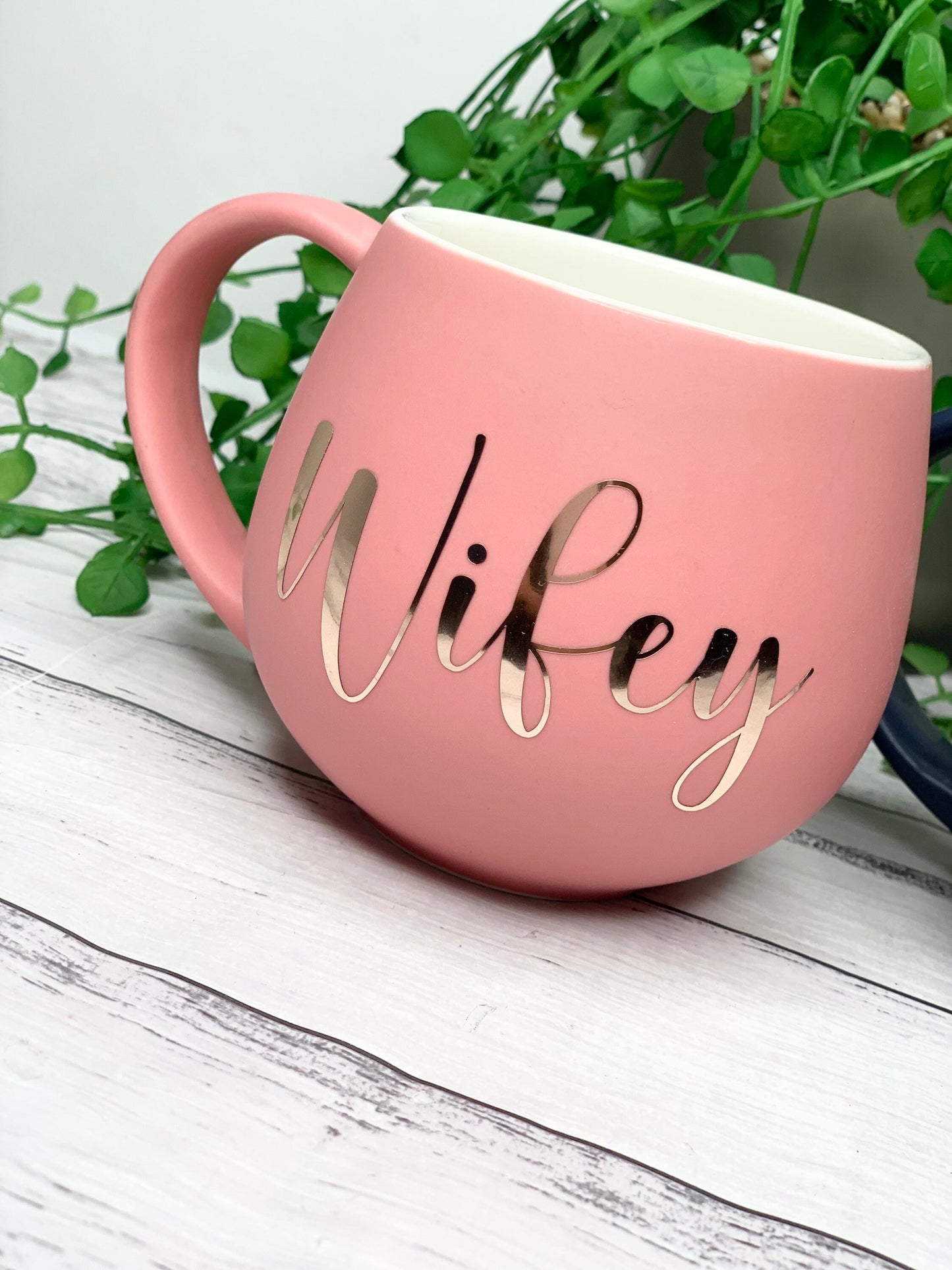 Hubby and wifey Coral and Navy Hug mug set 450ml