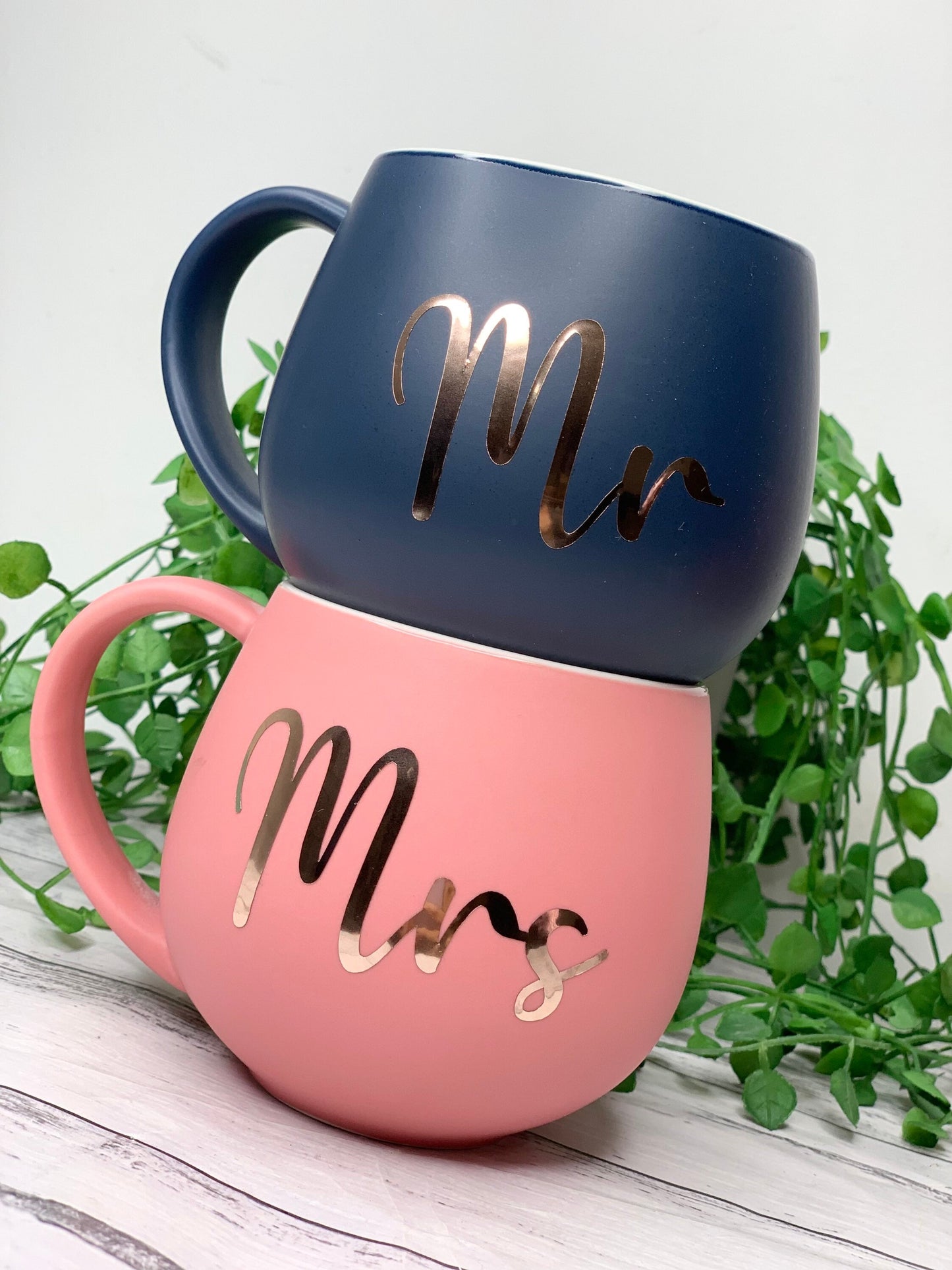 Mr and Mrs  Coral and Navy couple Hug mug set 450ml