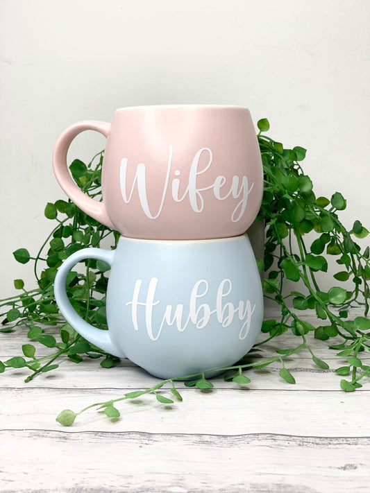 Hubby and wifey Pink and Blue hug mug set  450ml white writing couple set