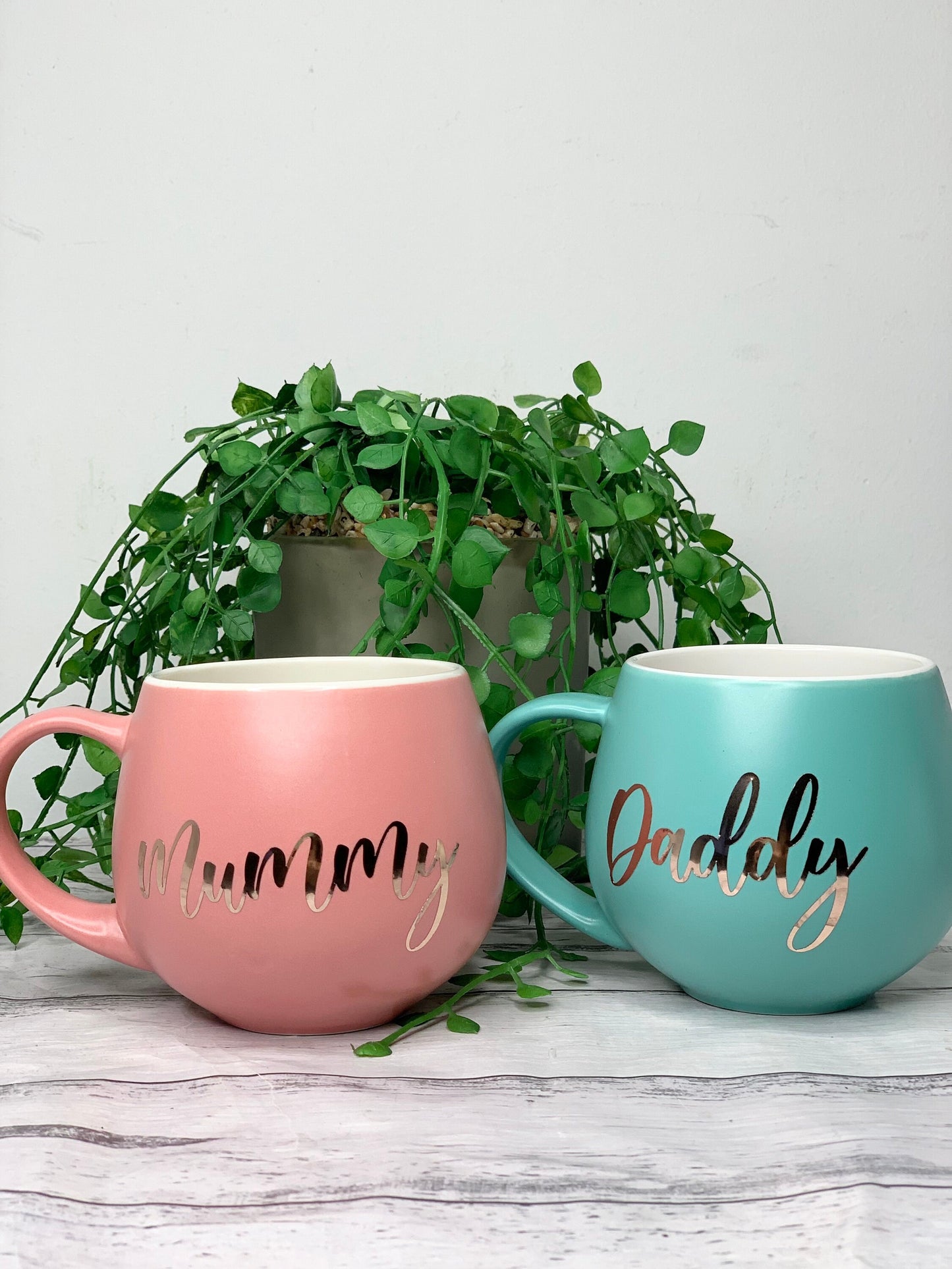 Mummy and Daddy Coral and Aqua Couple Hug mug set 450ml