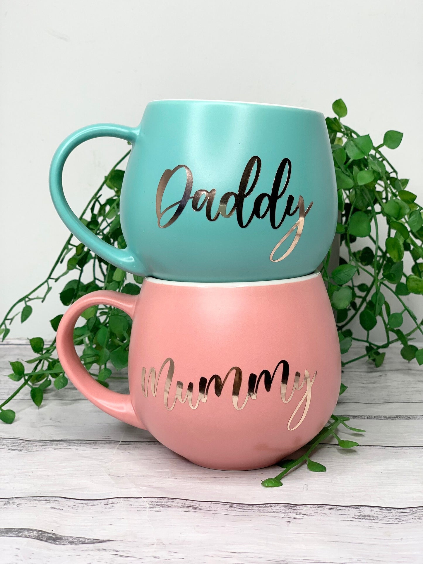 Mummy and Daddy Coral and Aqua Couple Hug mug set 450ml