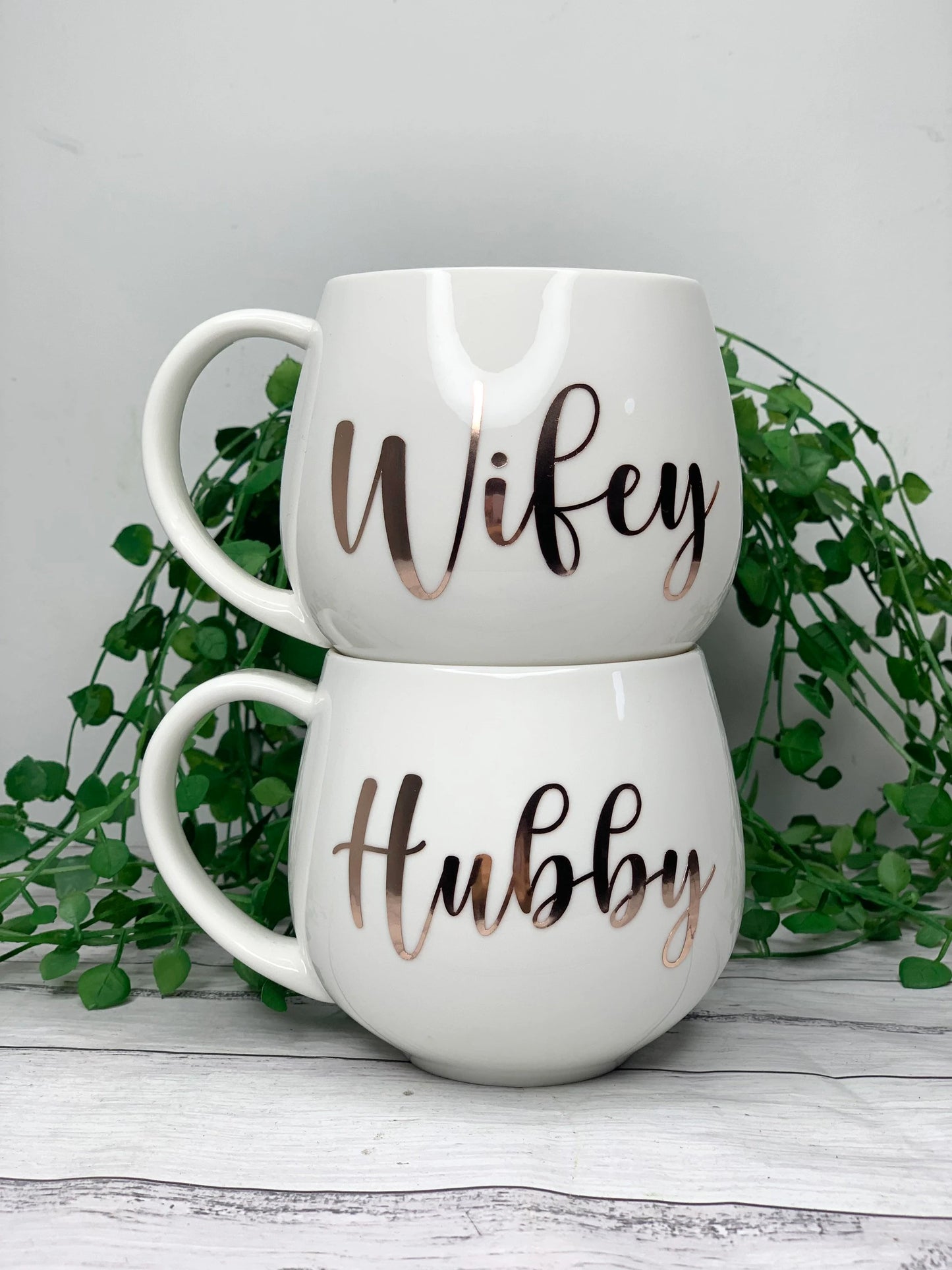 Hubby and wifey white with Rose gold Hug mug set 450ml