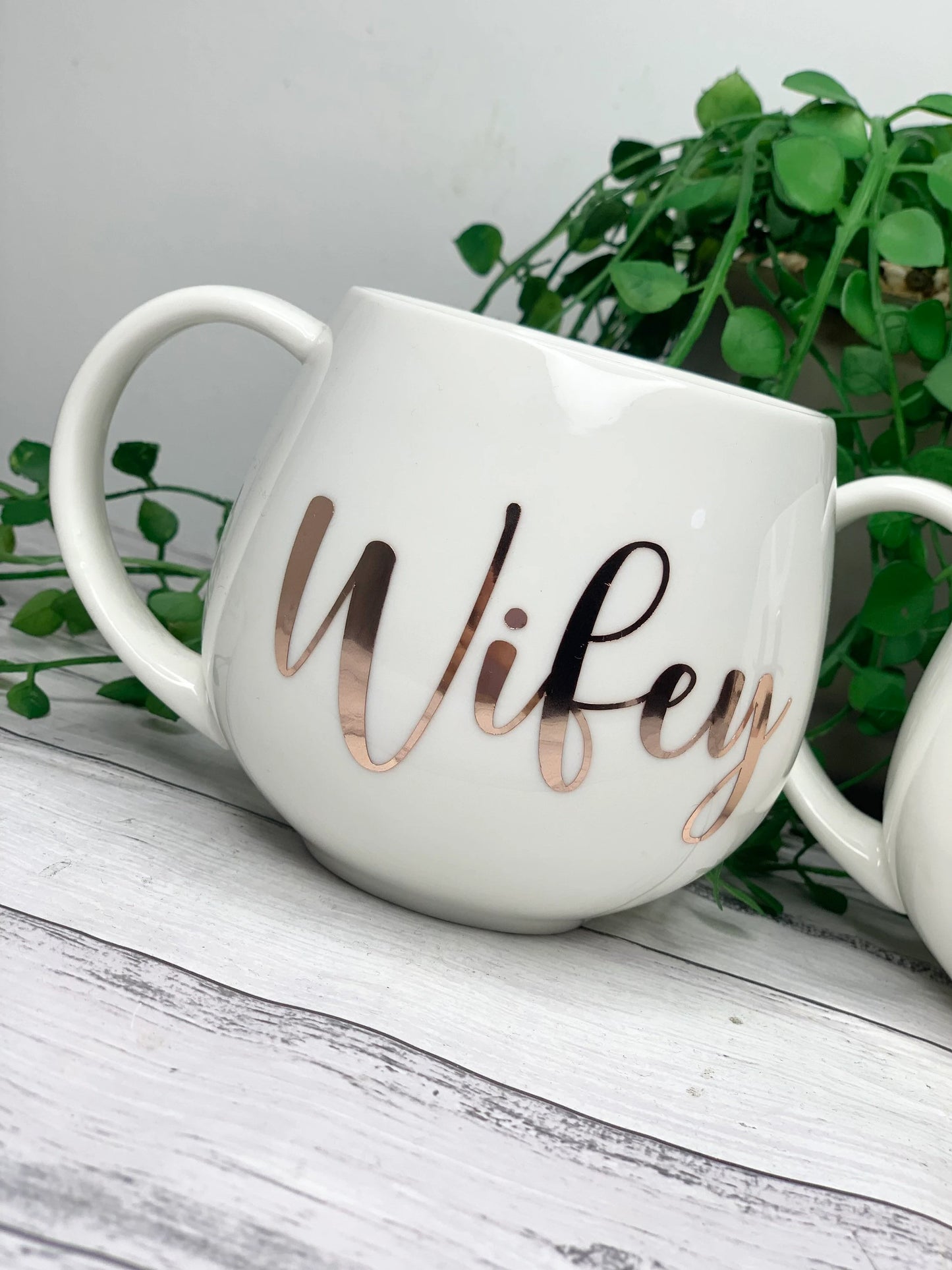 Hubby and wifey white with Rose gold Hug mug set 450ml