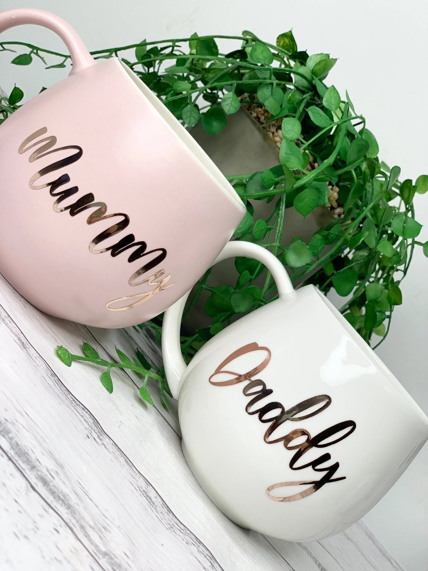 Mummy and Daddy Pink and white Couple Hug mug set 450ml
