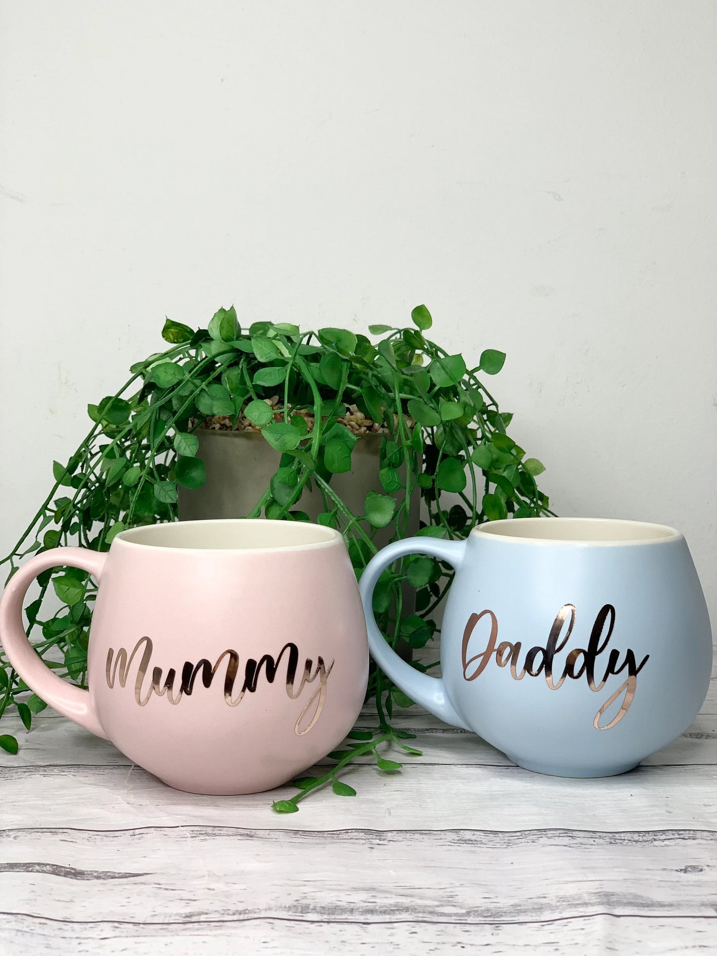 Mummy and Daddy Pink and Blue Couple hug mug set  450ml