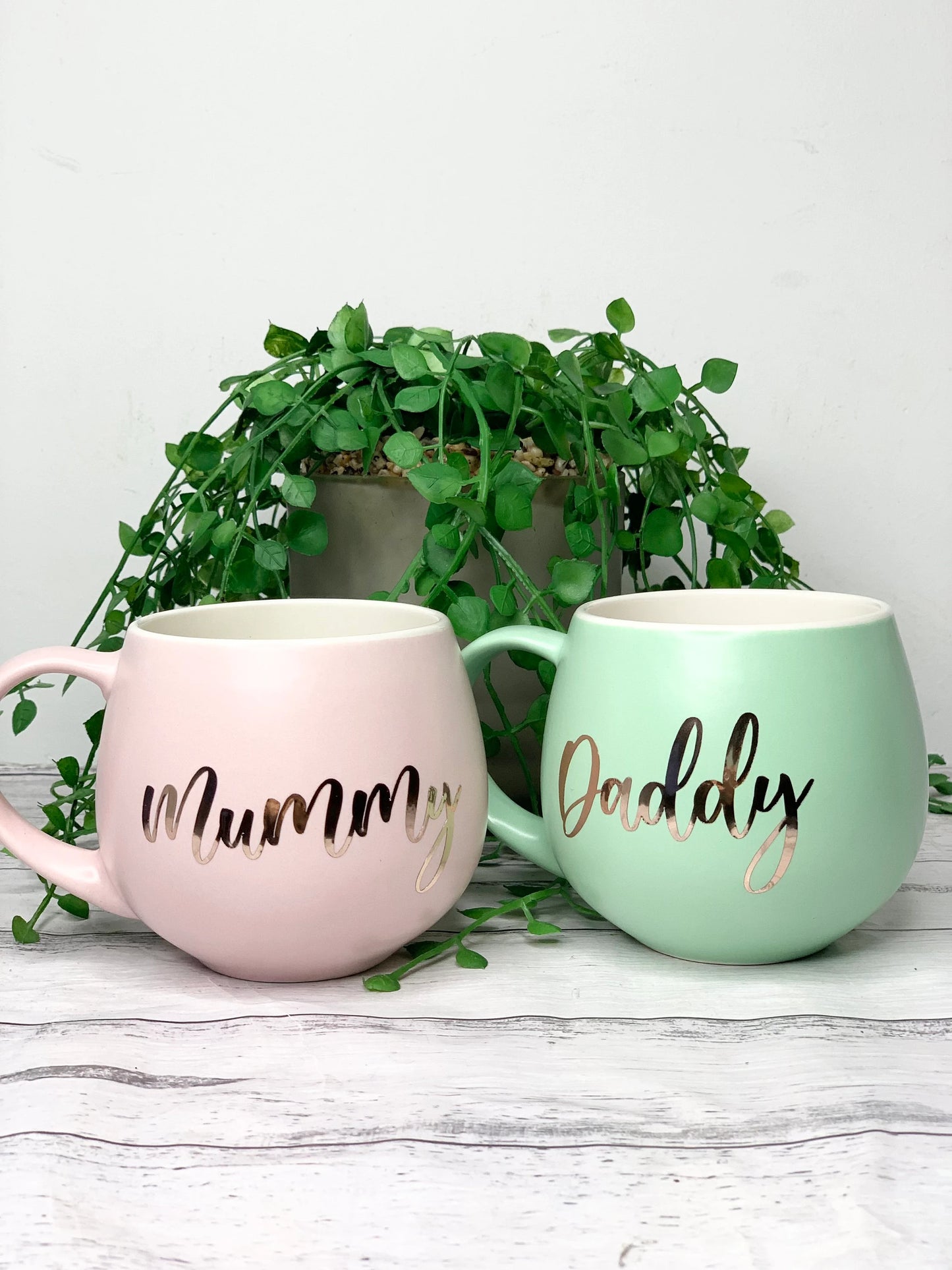 Mummy and Daddy Pink and Lime couple hug mug set  450ml