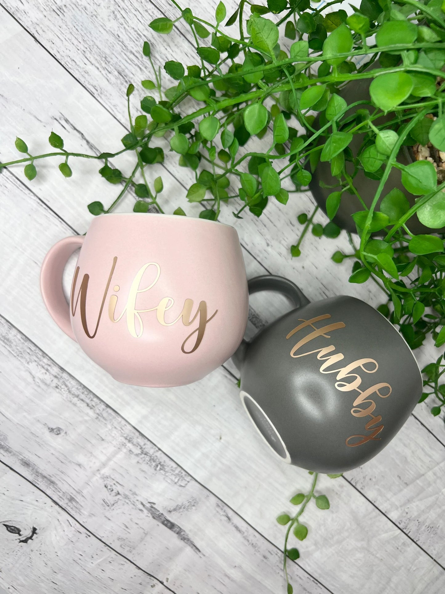 Hubby and wifey Pink and Charcoal with rose gold matte writing Hug mug set 450ml