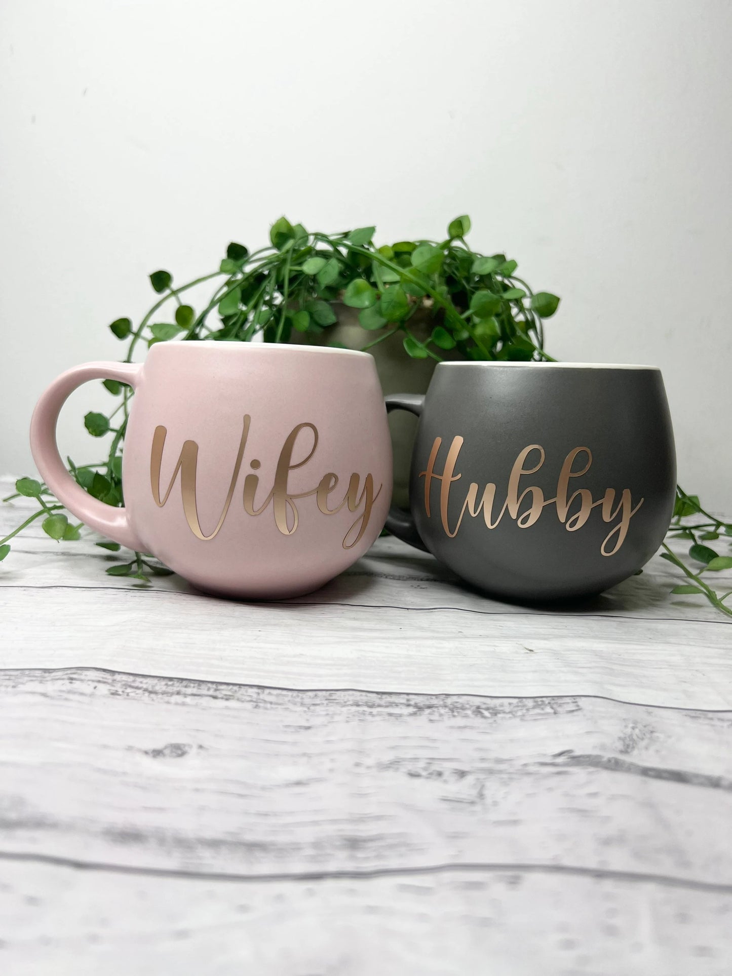 Hubby and wifey Pink and Charcoal with rose gold matte writing Hug mug set 450ml