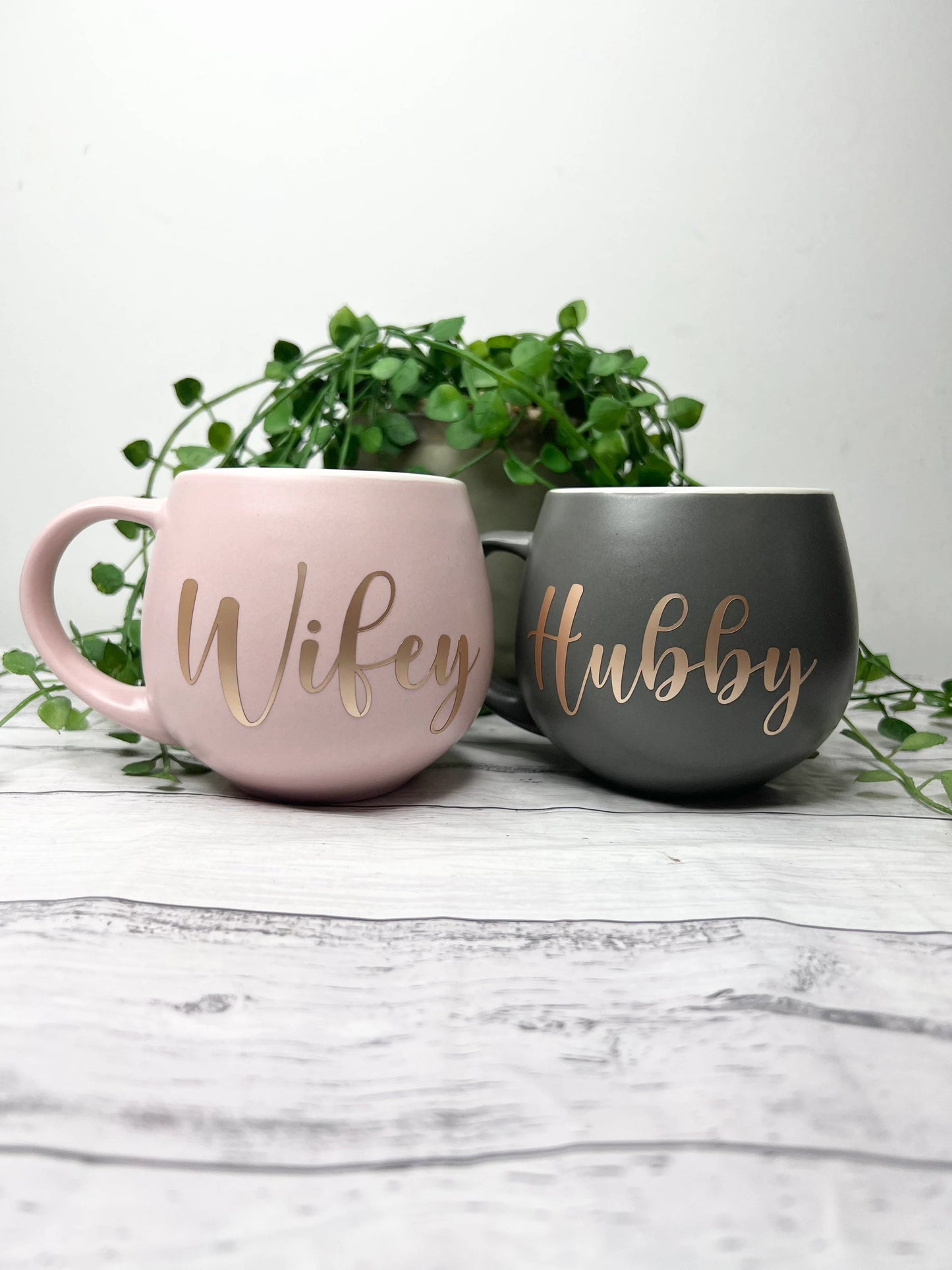 Hubby and wifey Pink and Charcoal with rose gold matte writing Hug mug set 450ml