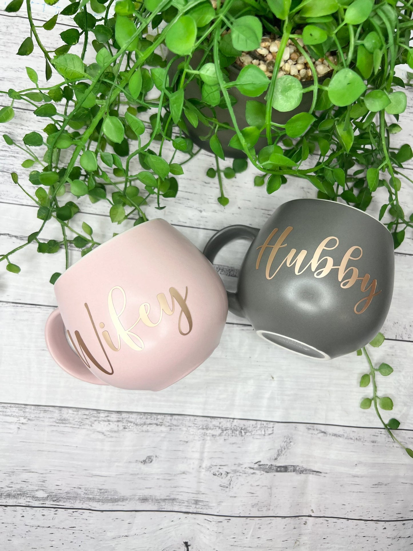 Hubby and wifey Pink and Charcoal with rose gold matte writing Hug mug set 450ml