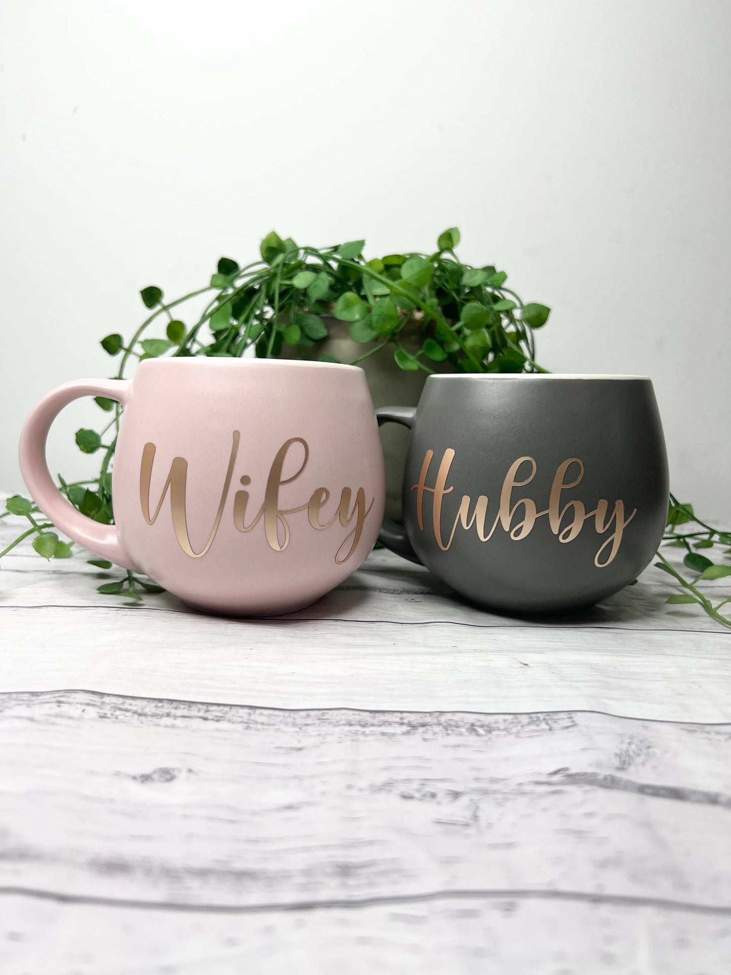 Hubby and wifey Pink and Charcoal with rose gold matte writing Hug mug set 450ml