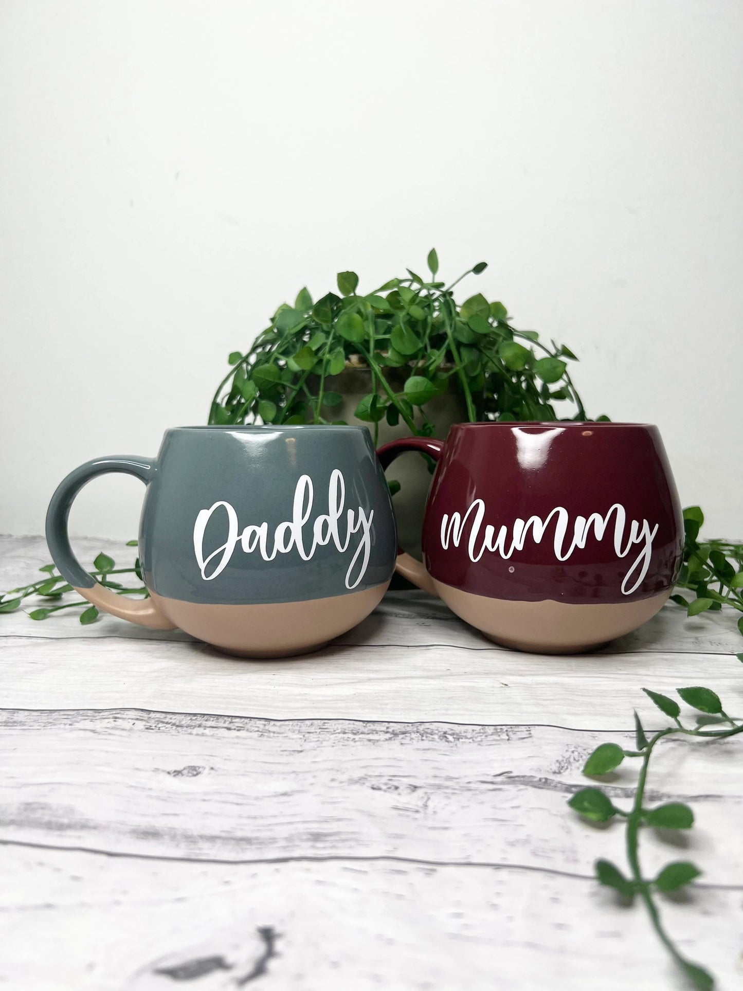 Mummy and Daddy grey and maroon Hug mugs  set 450ml