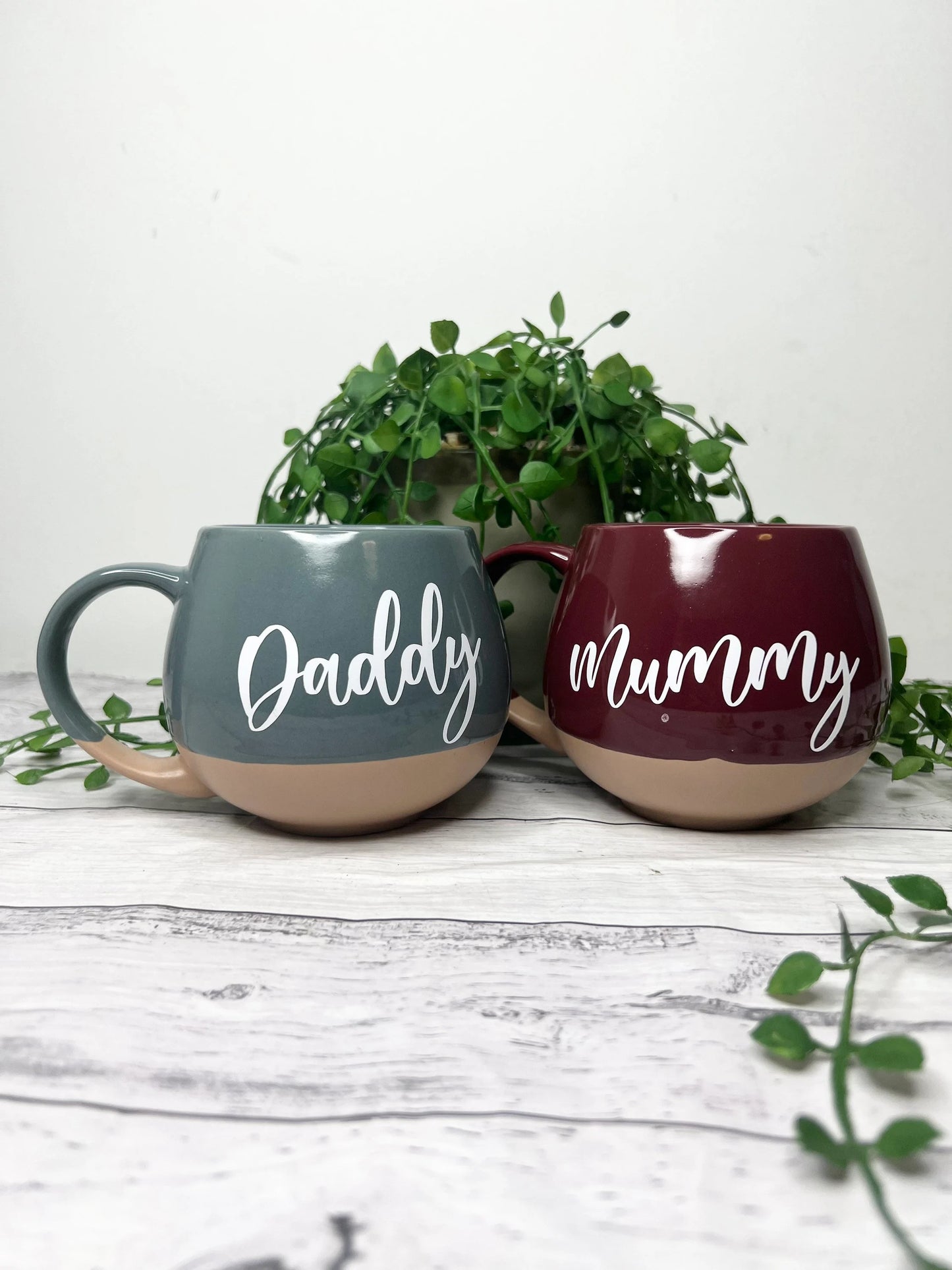 Mummy and Daddy grey and maroon Hug mugs  set 450ml