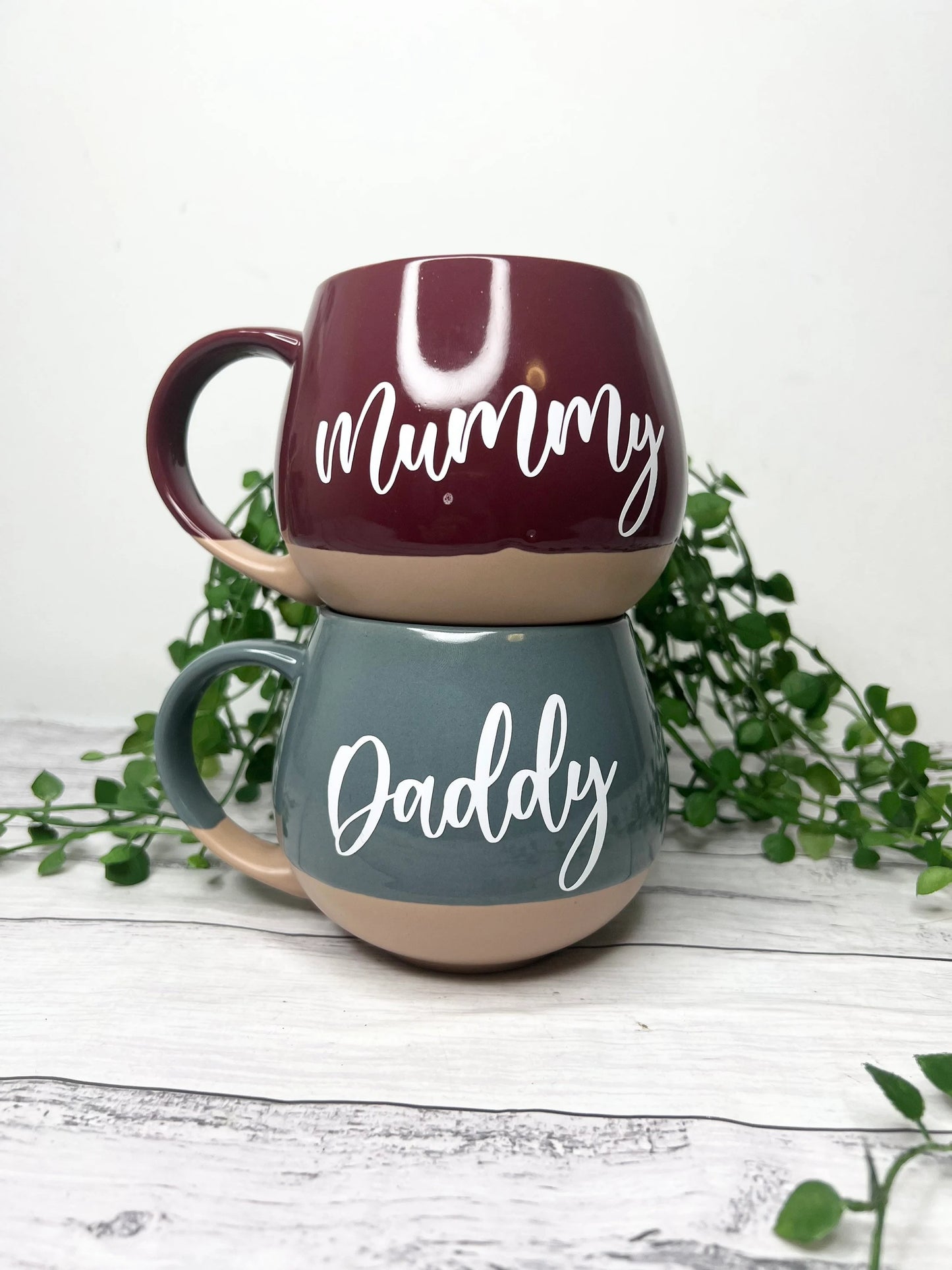 Mummy and Daddy grey and maroon Hug mugs  set 450ml