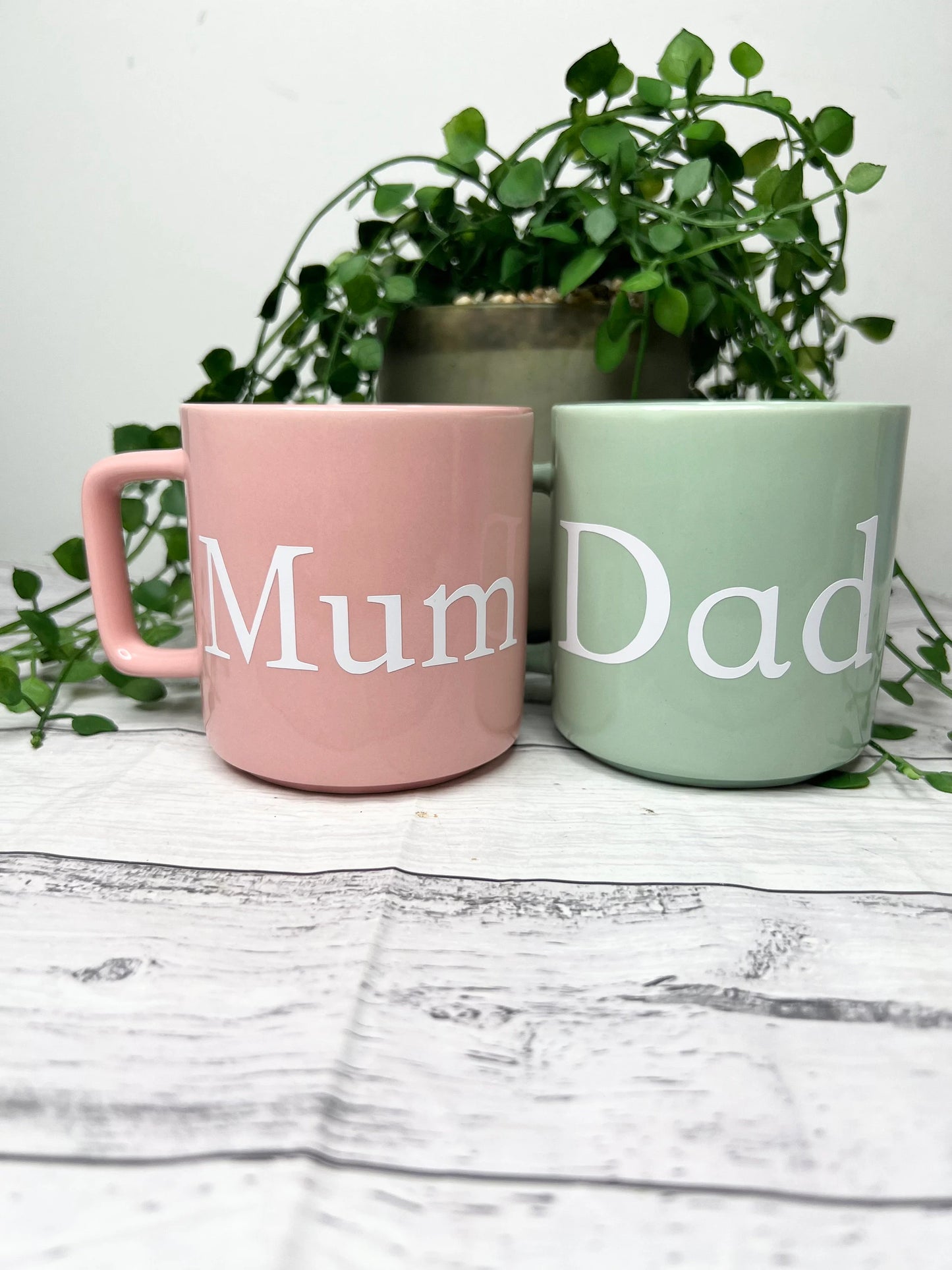 Mum and Dad Green and Pink Mugs With white writing Mug set 320ml